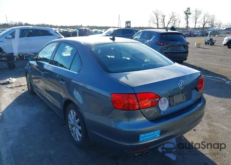 2013 Volkswagen Jetta 2.5L Se z USA, uszkodzony, nr VIN 3VWDP7AJ6DM281749
